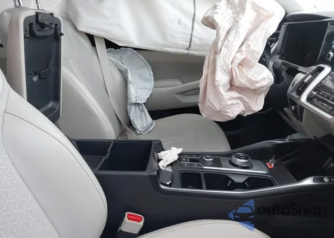 2021 Kia Sorento Hybrid Ex z USA, uszkodzony, nr VIN KNDRH4LG9M5045222